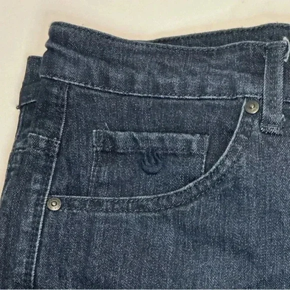 Gloria Vanderbilt Women's Classic Amanda High Rise Jean Size 16 Dark Wash - Picture 6 of 7